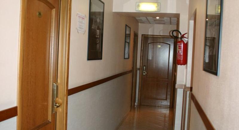 Hotel Rubino Рим Екстер'єр фото