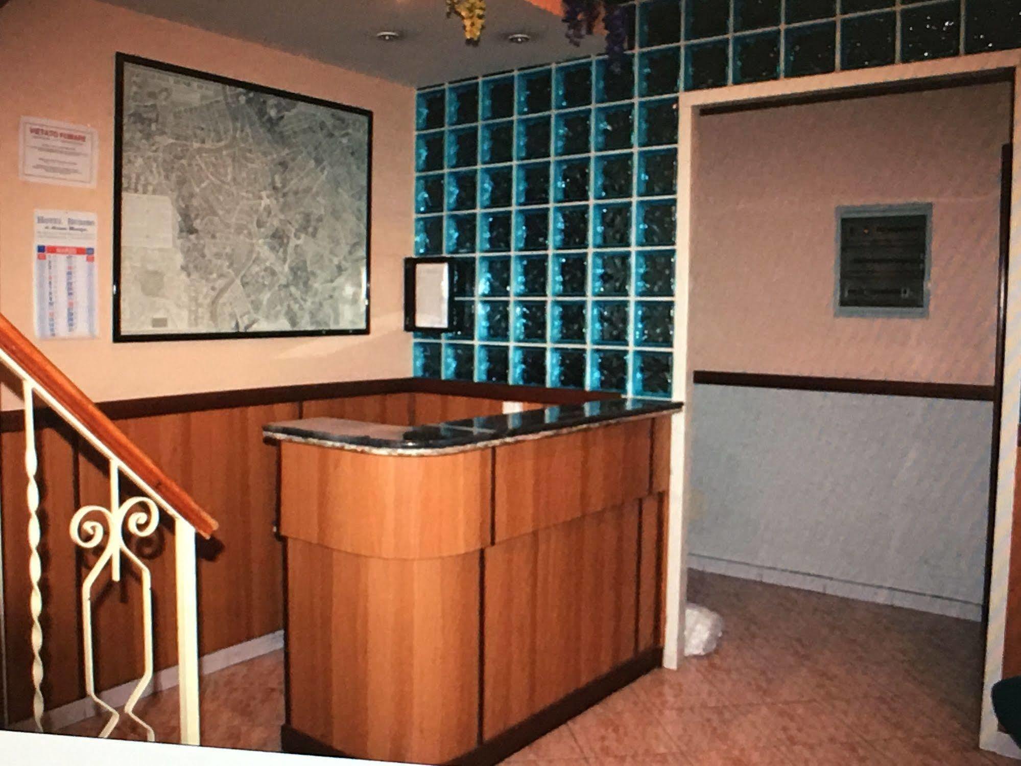 Hotel Rubino Рим Екстер'єр фото